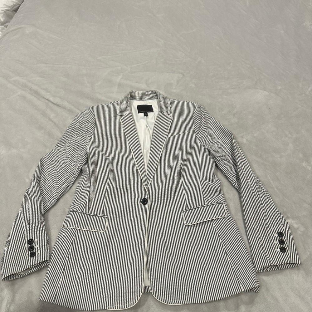 Banana Republic Gray and White Seersucker Striped Blazer